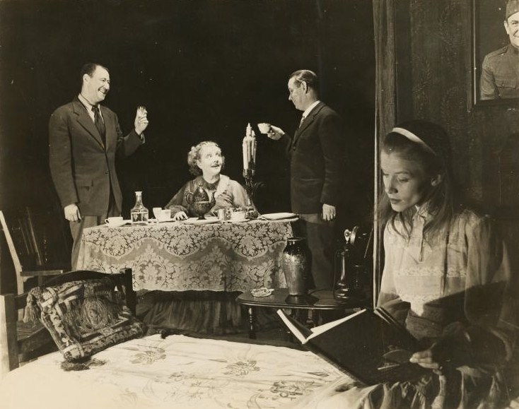 L. to R. : Anthony Ross, Laurette Taylor, Eddie Dowling & Julie Haydon in the Tennessee William's play The Glass Menagerie, Broadway - publicity still (cropped)