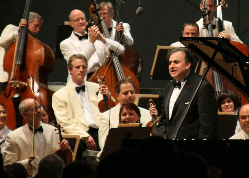English:   Yefim Bronfman at Tanglewood, following his performance of Tchaikovsky's Piano Concerto No. 1 on July 3, 2009.