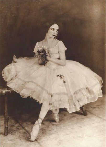 Anna Pavlova as Giselle