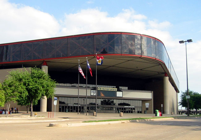 English:  Reunion Arena in Dallas, Texas.  Personal picture taken April 17, 2004.
 en:Category:Images of Texas